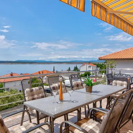 Novoselic 7 Penthaus דראמליי