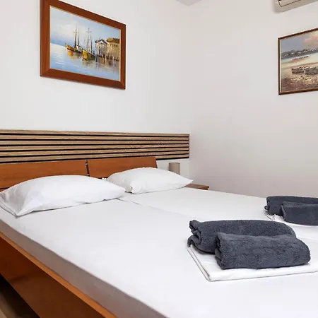 Novoselic 7 Penthaus דראמליי